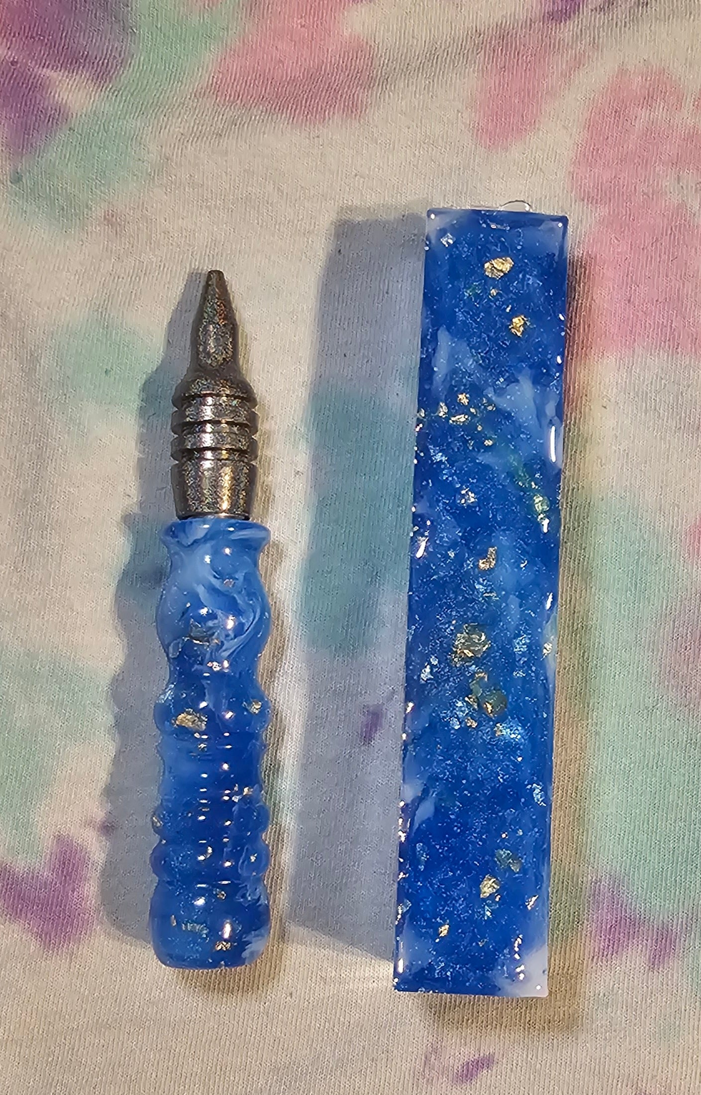 Pen Pictured is for reference only Blue Flake