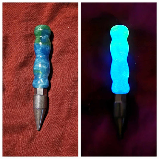 Blue/Green 5 Total inches. Glow in the Dark (Pre-Turned). Pictured Tip is for reference only