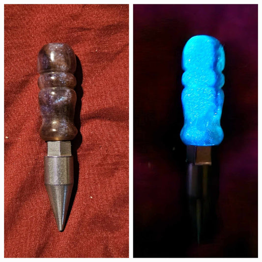 Purple/Magenta Glow in the Dark , 4.5 inch in total length. Pre-Turned. Pictured Tip is for reference only