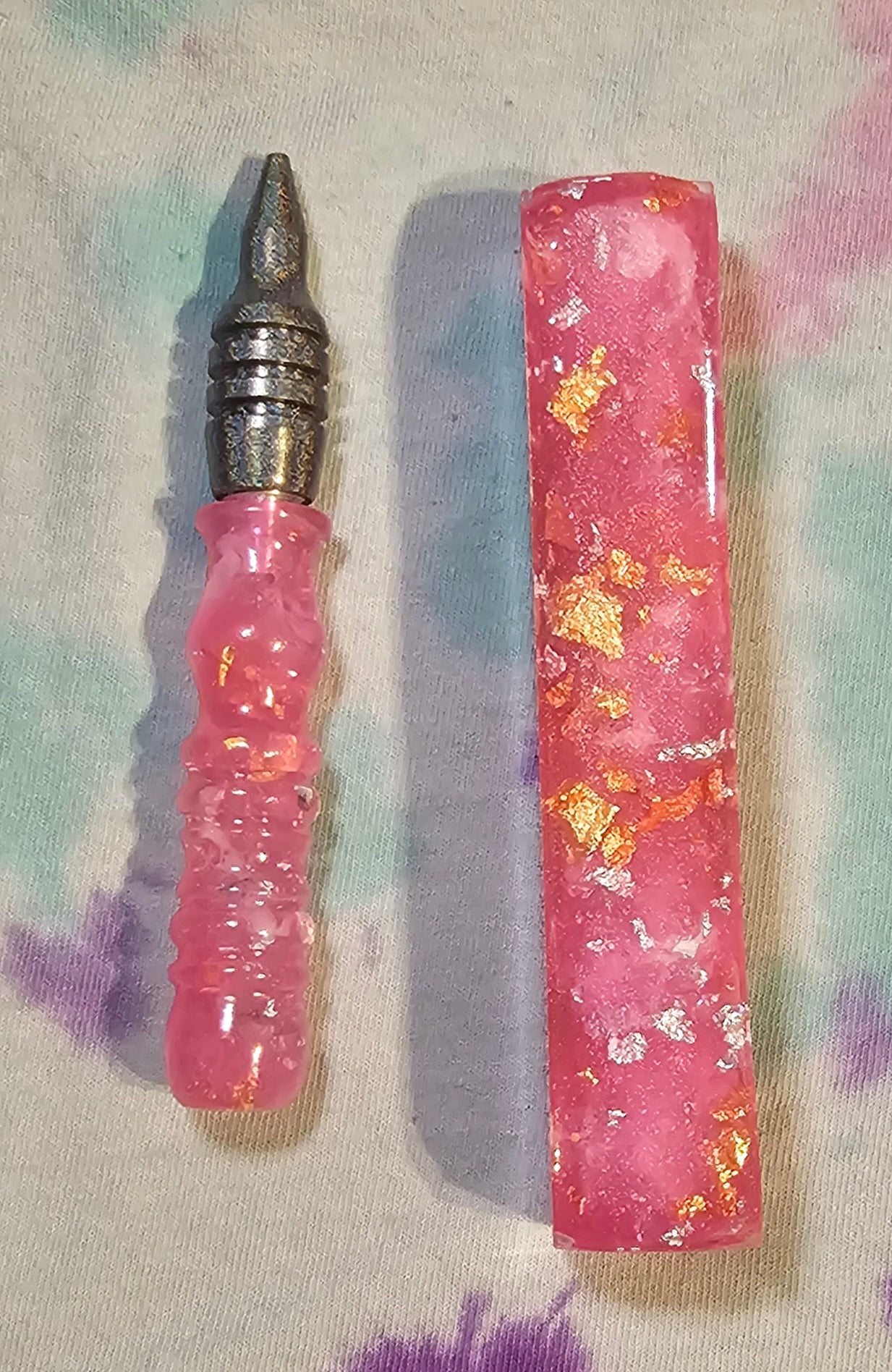 Pen Pictured is for reference only Pink Flake